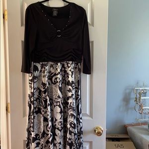 Black And White Plus Sized Dress